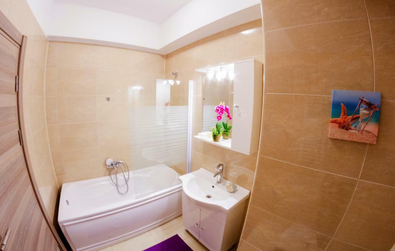 Orchid Superior Summerland * Mamaia