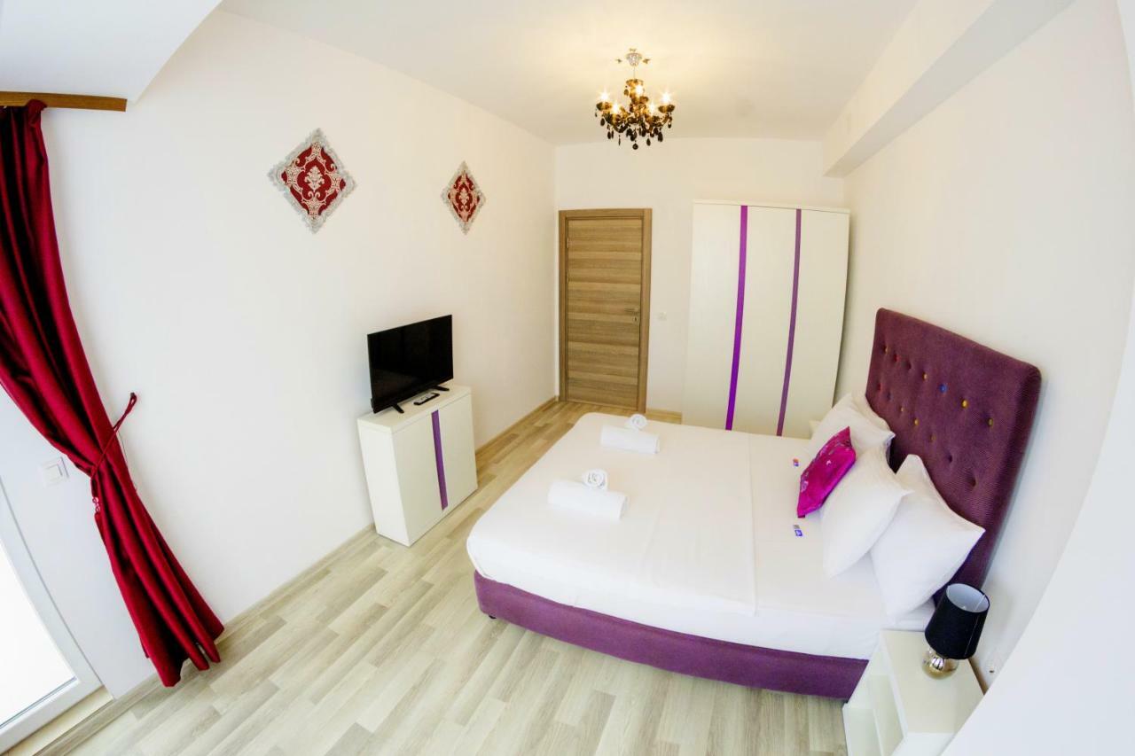 Orchid Superior Summerland *
